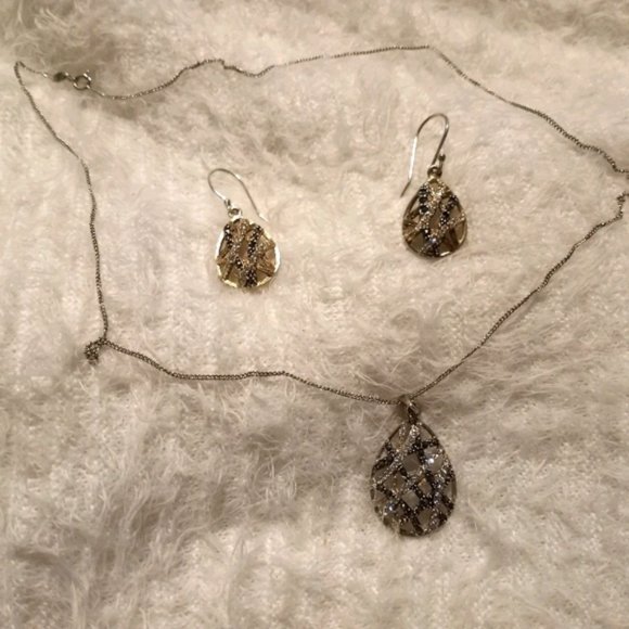 Jewelry - 2 piece set necklace and earring 925 stamped SLC